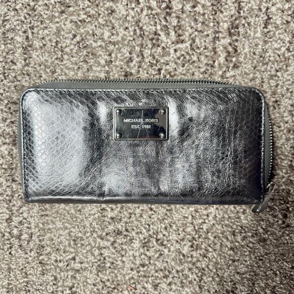 Michael Kors Pewter Snakeskin Leather Zip Around Clutch Wallet Silver - Picture 3 of 6